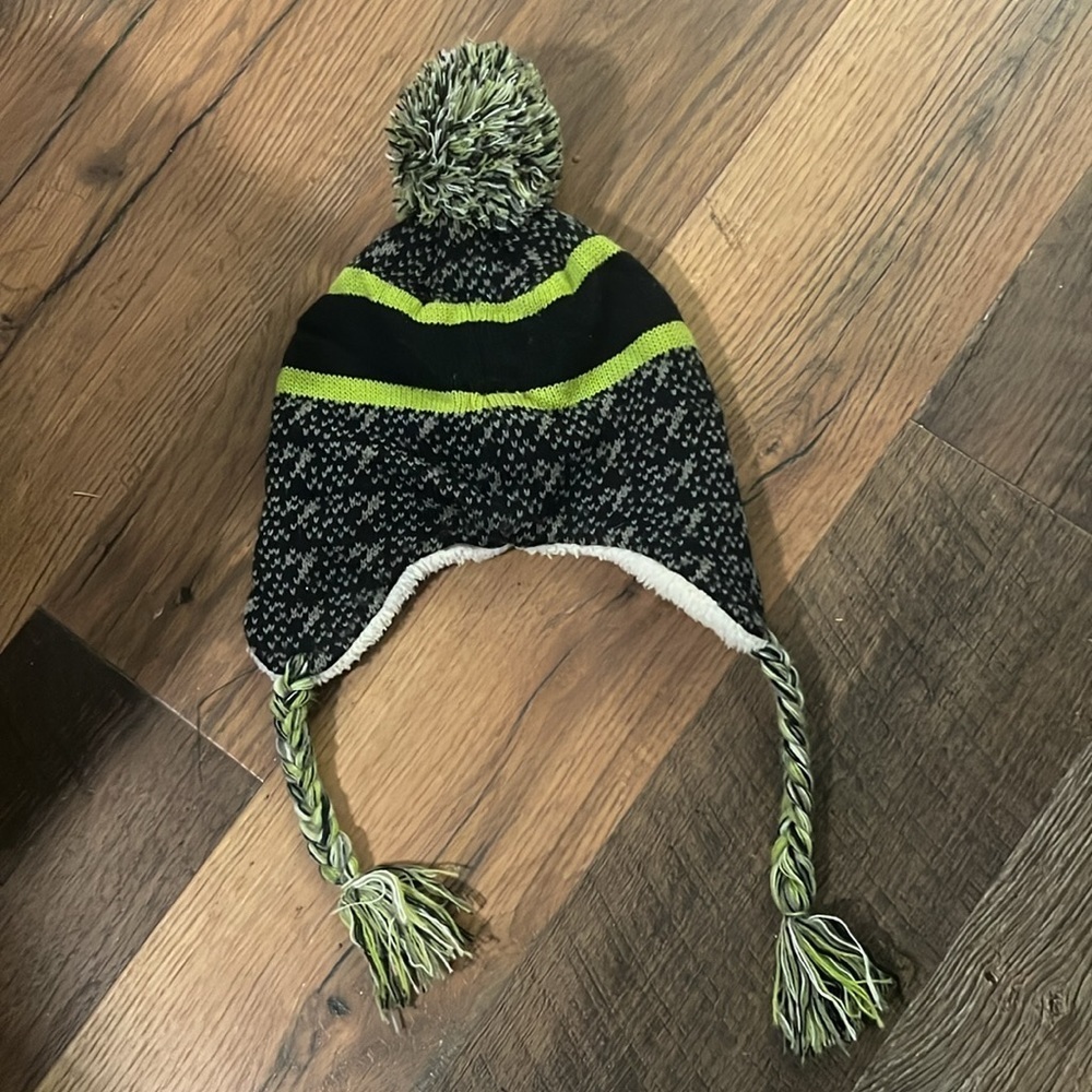 Hat​​​ - Picture 2 of 4